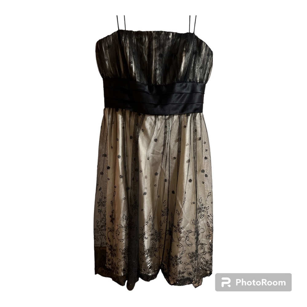 Beaded cocktail dress with skinny straps and tulle detailing size 10